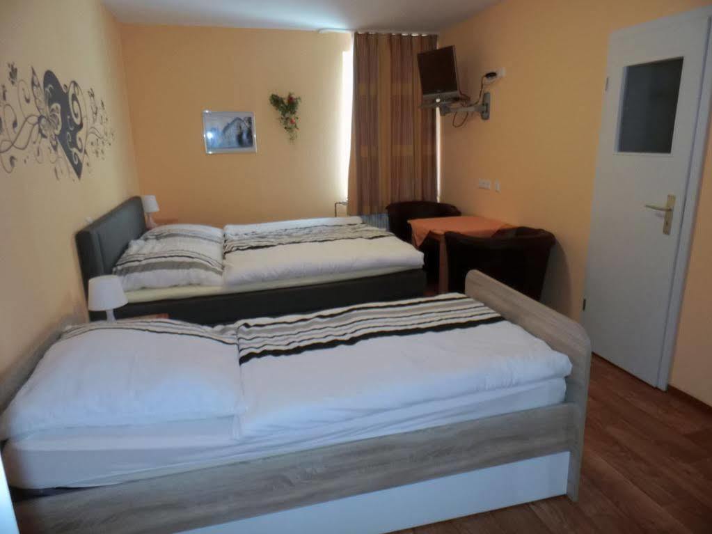 Hotel Lindenhof Rhynern Bagian luar foto